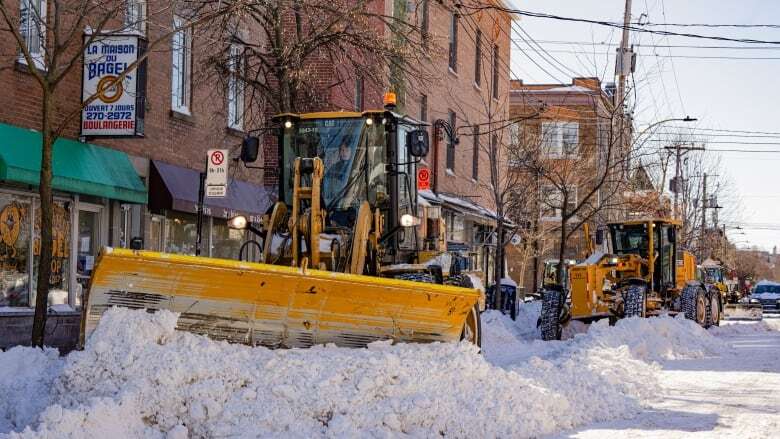 'Be patient,' Plante says, as snow-removal operation lags