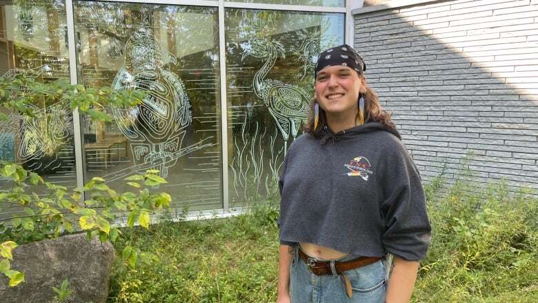 New mural protects birds from striking glass at Laurentian University building