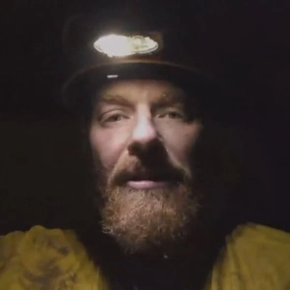 2 missing miners face ‘horrendous’ conditions, says Laos cave rescuer | Hanomansing Tonight