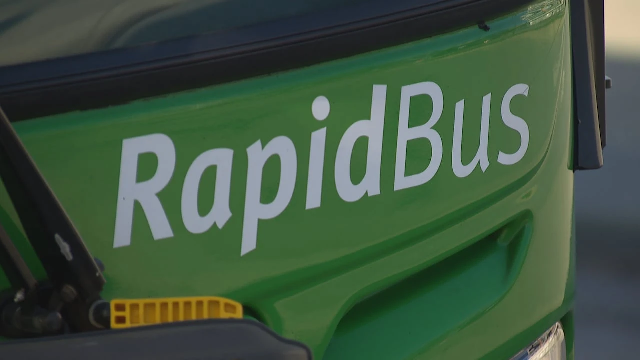 Officials hope expanded North Shore-Metrotown RapidBus route will ease congestion