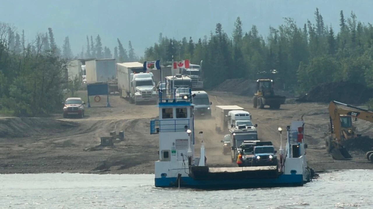 Peel River ferry back in service after unexpected break