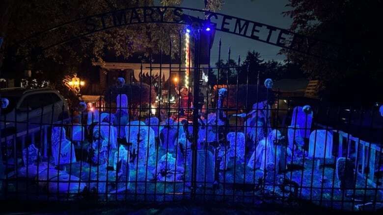 Riverside home owners' Halloween attraction temporarily halted by complaint to fire officials