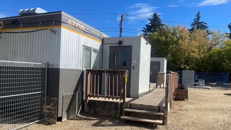 Alberta government to close Red Deer overdose prevention site, add new recovery services