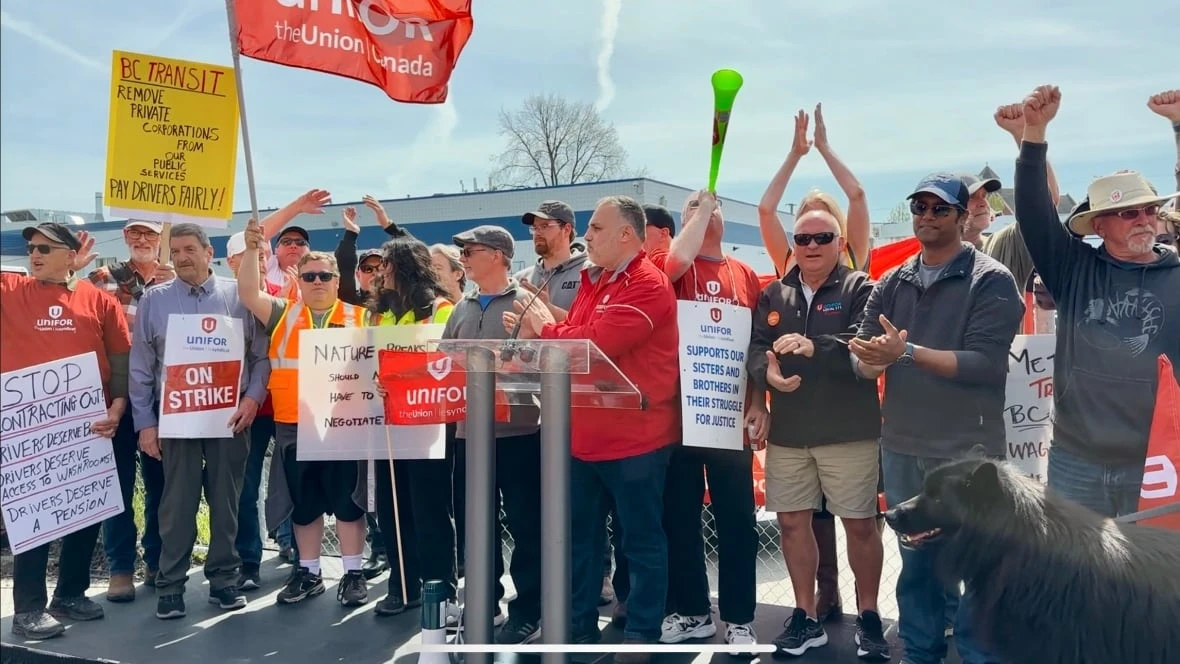 Transit strike in Cowichan Valley now among longest in B.C. history