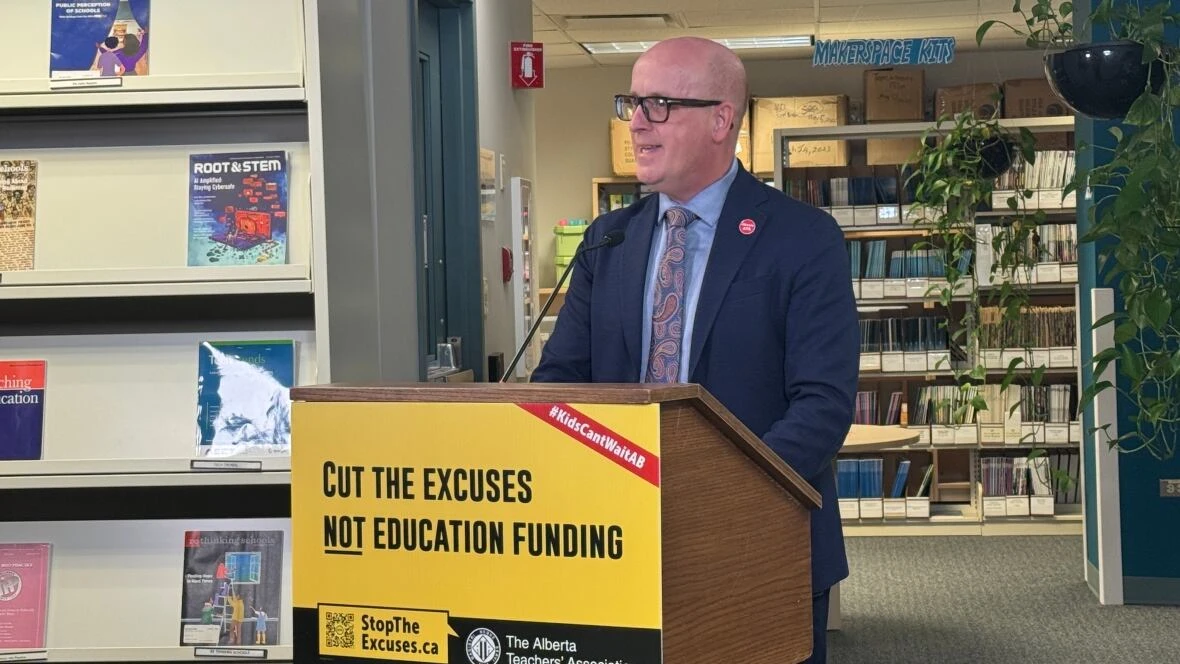 Alberta Teachers' Association wants more than 5,000 new teachers to meet class-size recommendations