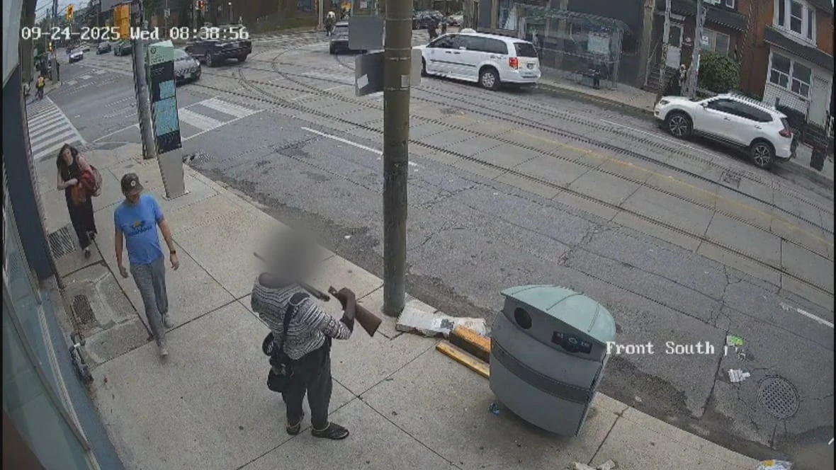 Police did right thing releasing man seen trying to assemble rifle outside Toronto store, expert says