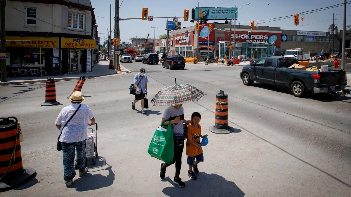 Extreme heat to begin Sunday afternoon in GTA, surrounding cities: Environment Canada