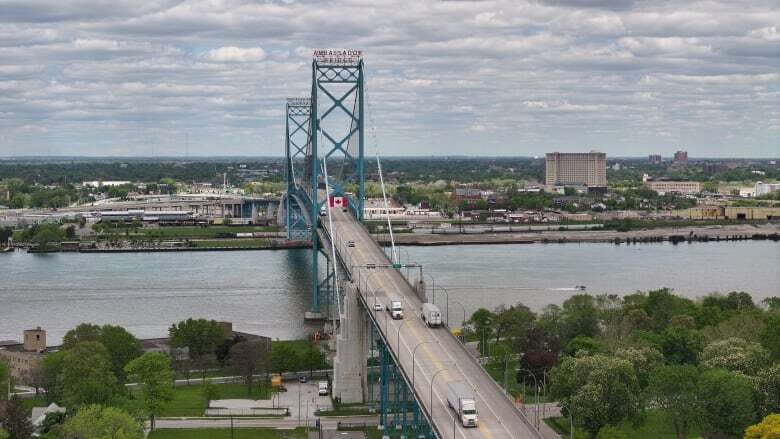 Windsor MP critical of transporting hazardous materials on Ambassador Bridge