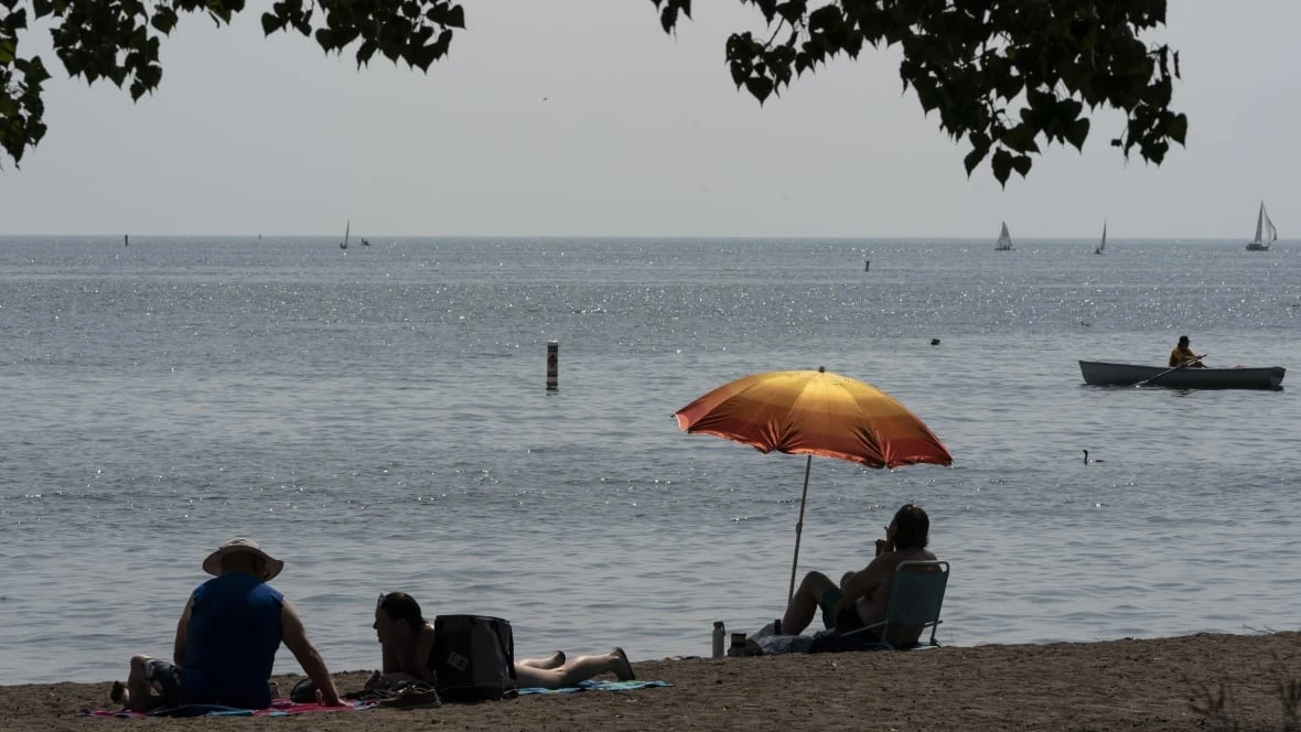 Extreme heat is set to descend on Toronto. Here's what you need to know