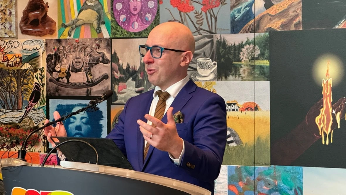Longtime Edmonton city councillor Andrew Knack to run for mayor