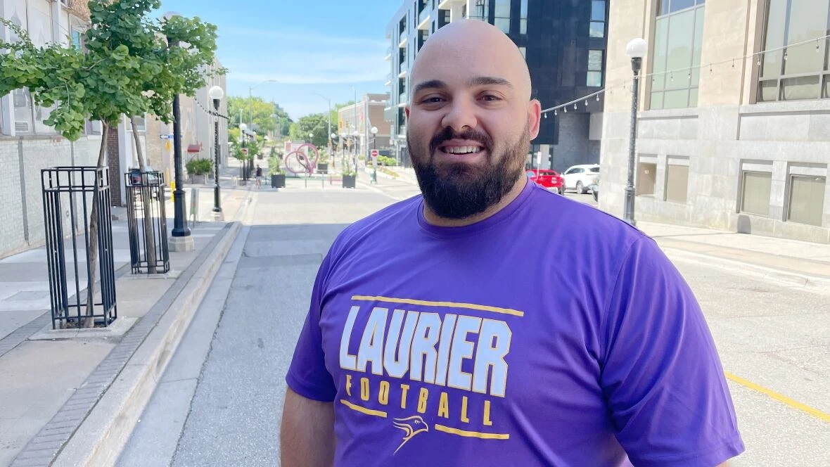 Laurier football coach preps for 60th blood donation to honour his mom