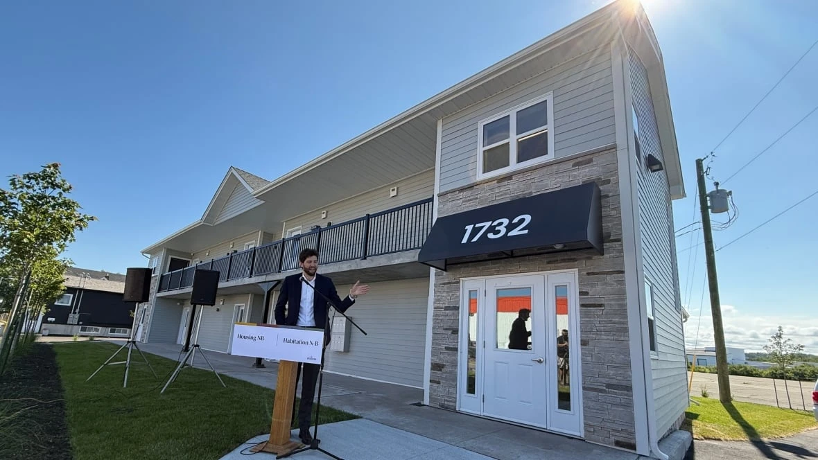16 more public housing units to open in Moncton, where 3,500 are on wait list