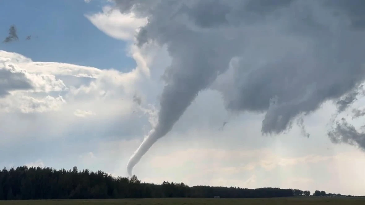Tornado warning issued for Dryden, Vermilion Bay areas in northwestern Ontario