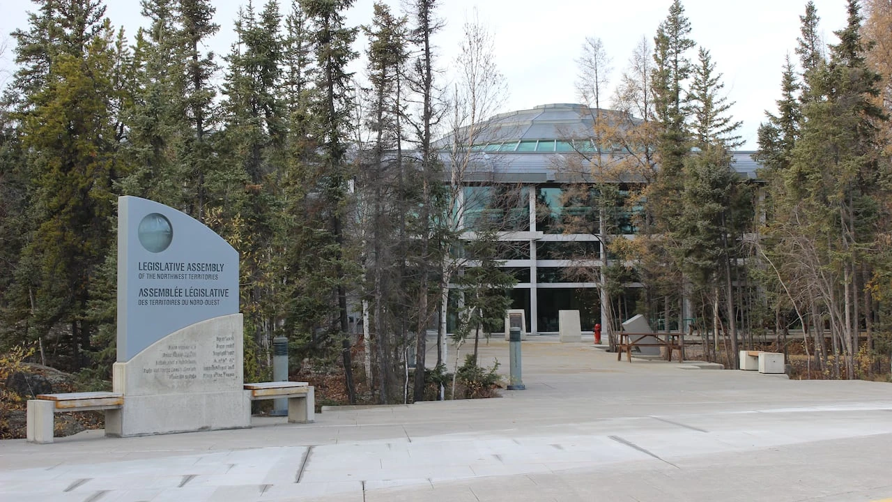 N.W.T. municipalities still not subject to access to information law 5 years after MLAs passed changes