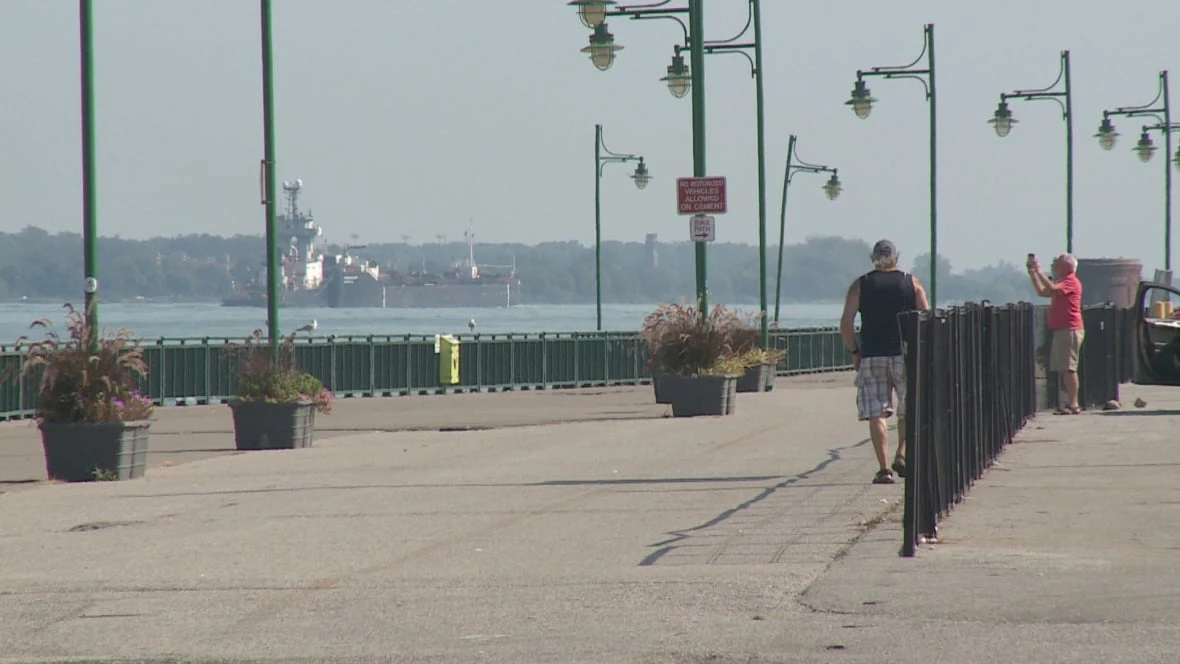 Heat warning in place for the Windsor-Essex area this weekend
