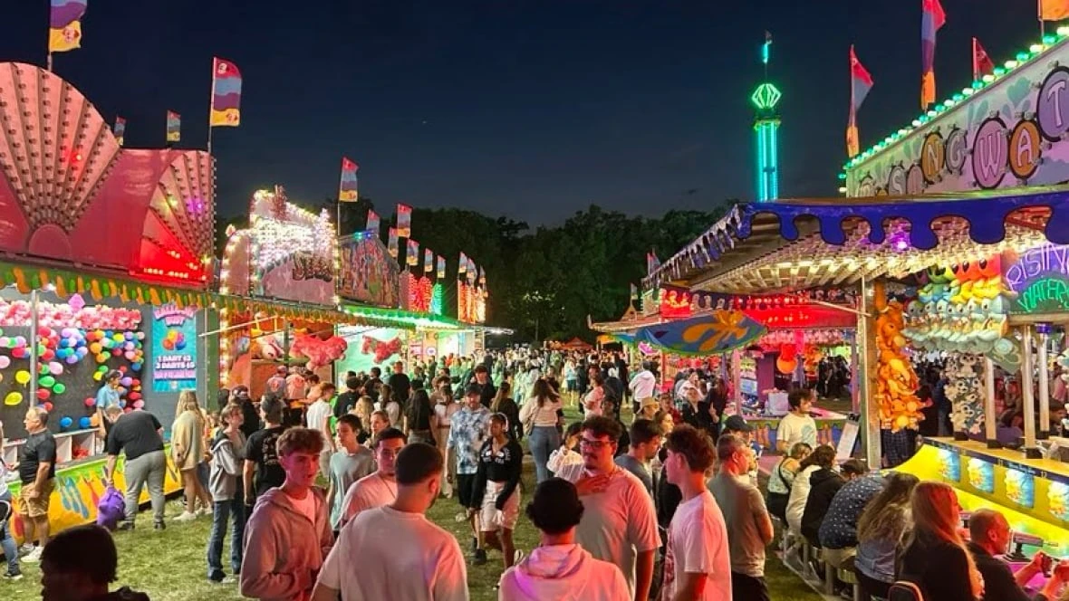 What's on this weekend in the Hamilton area, from the peach festival to a play about the Grand River
