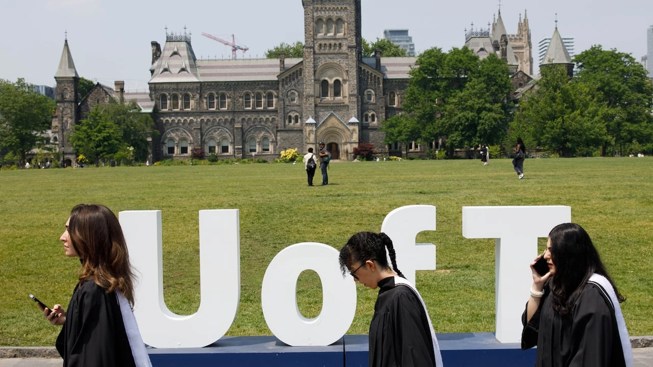 Over 1 million university grads needed to fill labour market needs, Ontario universities report projects
