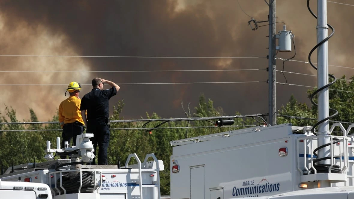 'Really dangerous conditions' hindering efforts to assess fire damage: N.S. officials