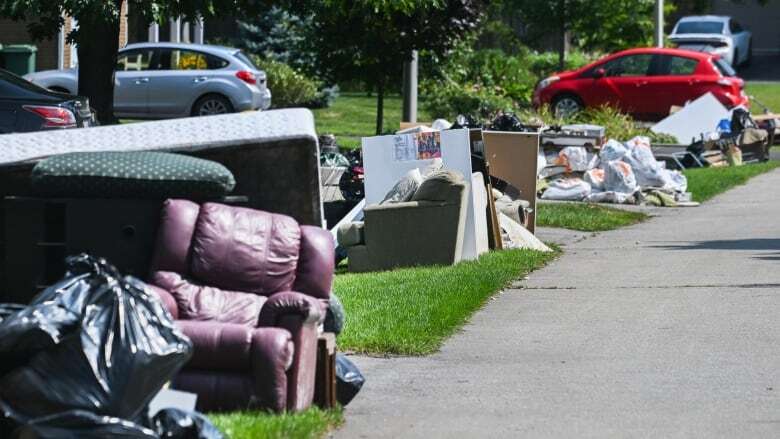 After heavy rain in southern Quebec, here's how to get rid of your damaged items