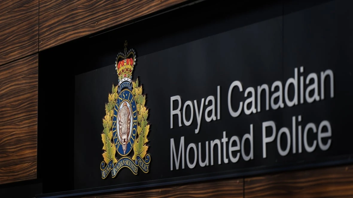 3 Prince County residents dead after 2 Friday single-vehicle crashes