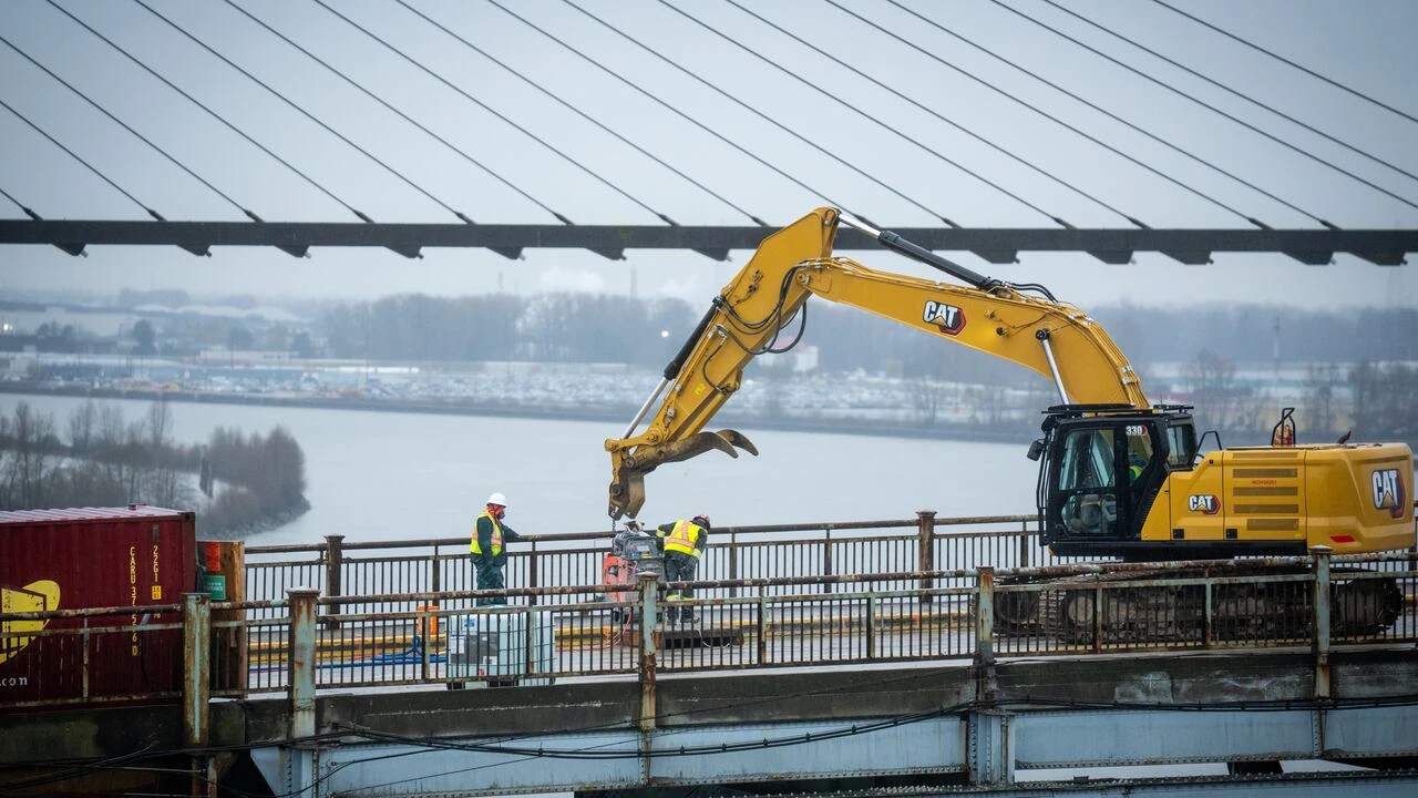 Inside the Pattullo Bridge's 2-year demolition