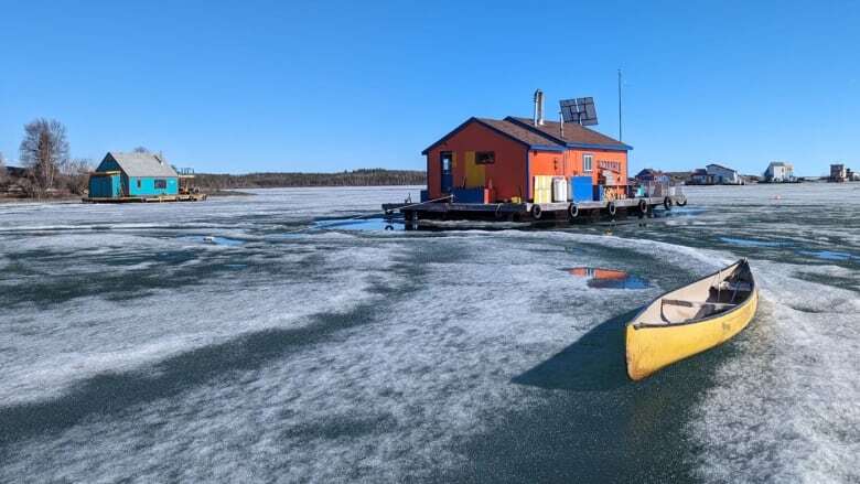 Water in N.W.T.'s Great Slave Lake is now so low, some houseboats won't float