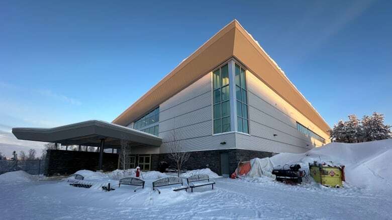 Opening of Yellowknife's new aquatic centre delayed again