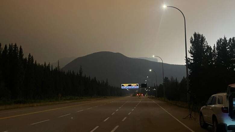 Jasper needs security protection before Highway 16 can reopen, Parks Canada says