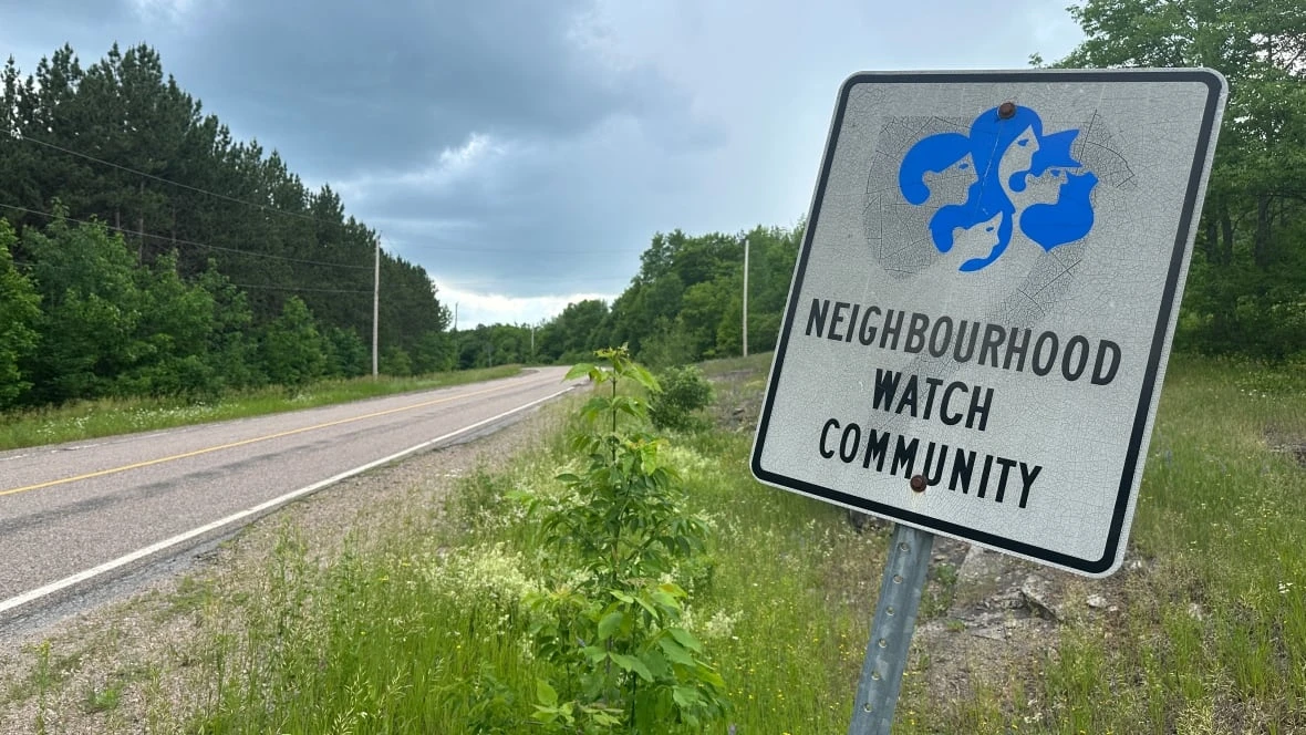 Police seek potential witness in suspected animal attack on child in Quadeville, Ont.
