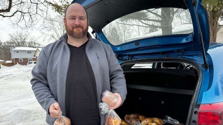 This grassroots group is delivering food to the front doors of east Londoners in need