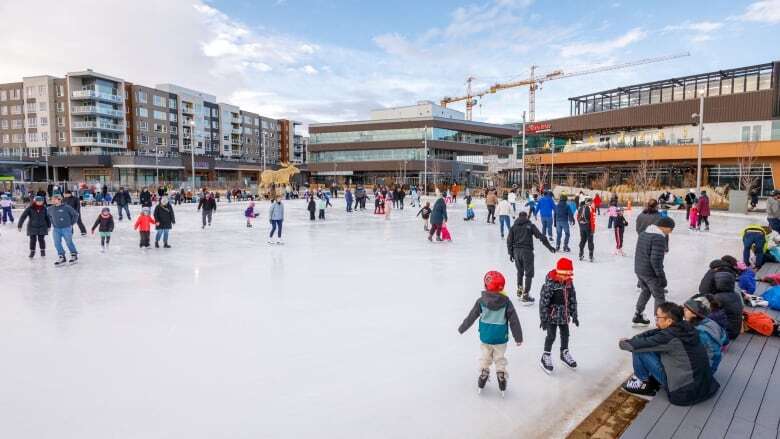 Warmer winters shrinking Canada's outdoor skating season