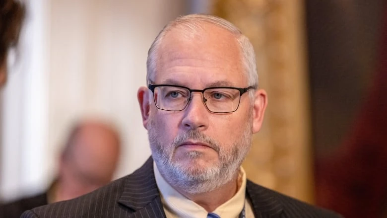N.S. justice minister phoning women's centres to apologize for comments