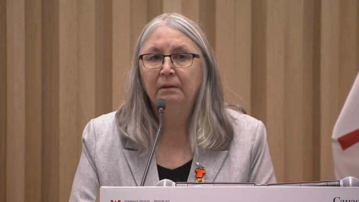 O-Pipon-Na-Piwin Cree Nation stuck in 'waiting game' with no power for 3 weeks