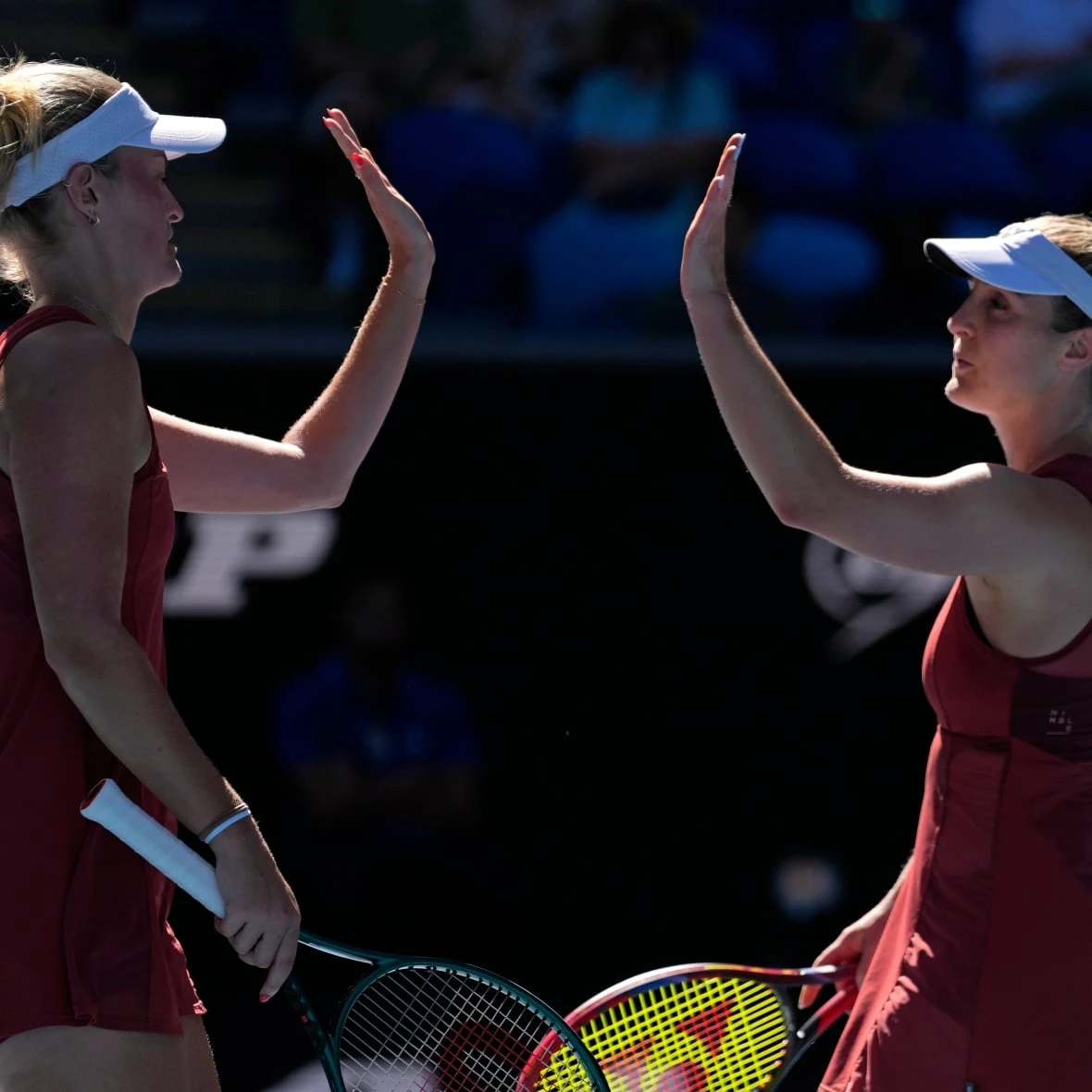 Ottawa's Dabrowski, partner advance to U.S. Open semifinals as Fernandez, Venus Williams eliminated