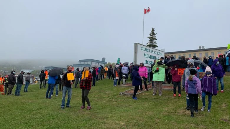 Nursing shortages disrupting patient care across N.L., says union, but health minister disagrees