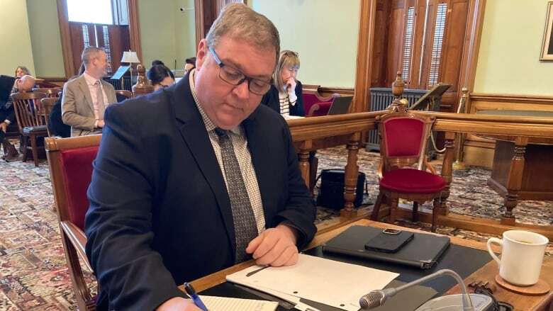 How many N.B. patients don't have a doctor? It's complicated, MLAs told