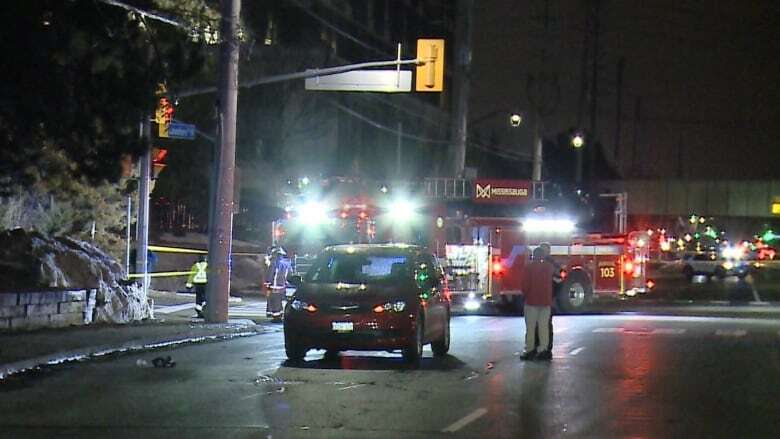 Woman dies day after vehicle hit her at Mississauga intersection, police say