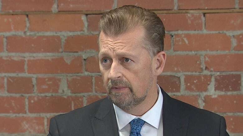 Municipal leaders divided on Alberta government policing plan