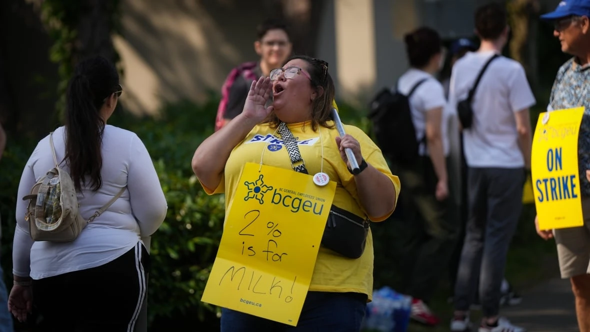 BCGEU to announce next phase of B.C. public service strike