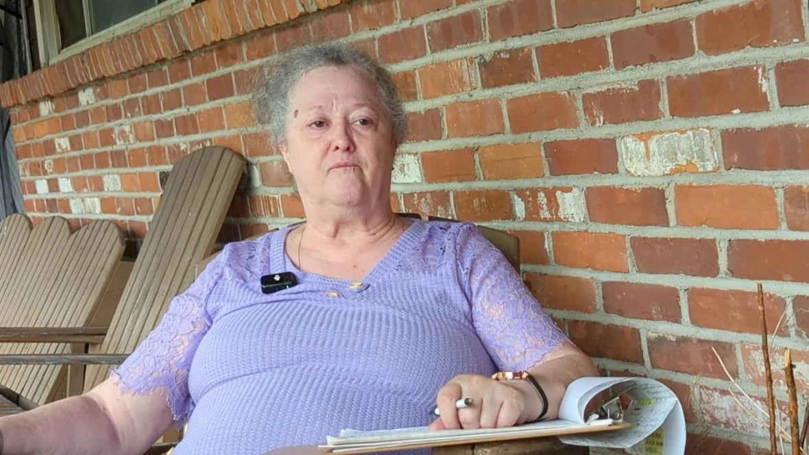 Evicted motel tenants 'teetering on the edge of homelessness' after plans fall through