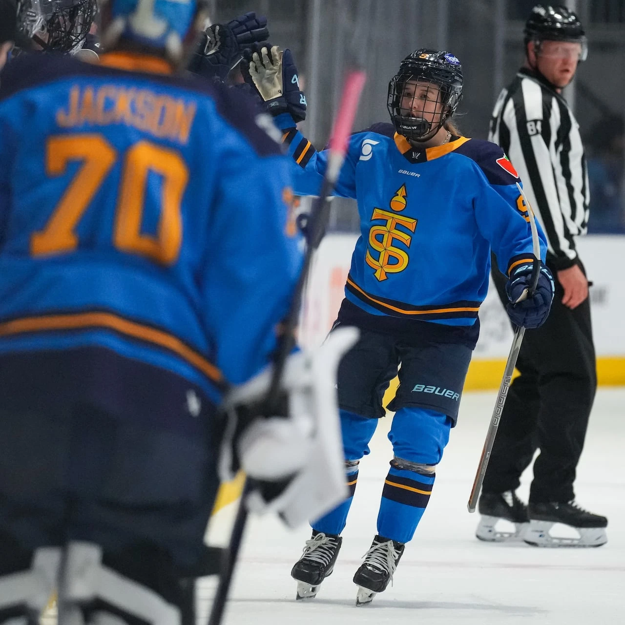 Alternate captain Renata Fast re-signs with Toronto Sceptres