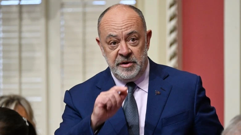 Quebec government aims to hold more family doctors accountable with upcoming bill