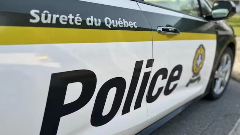 Two teenagers dead in a car crash in Quebec's Eastern Townships