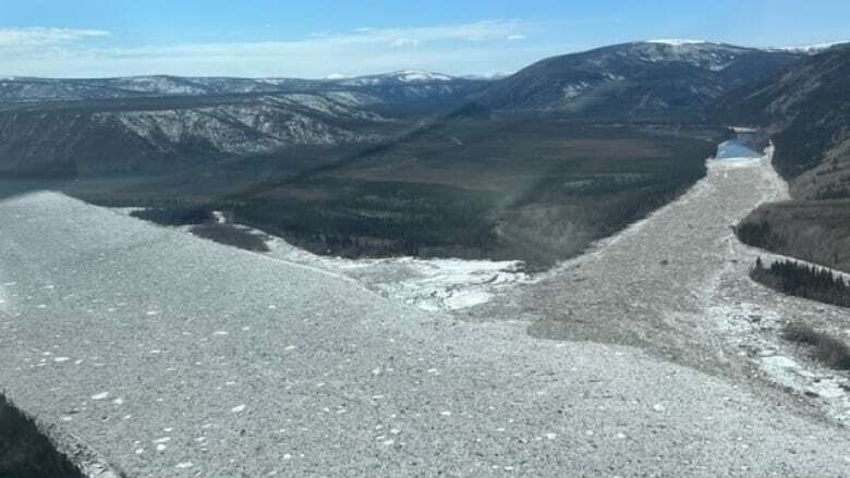 'Like a washing machine': 2023 flood swept away 3 buildings at Yukon's oldest townsite, damaged several more