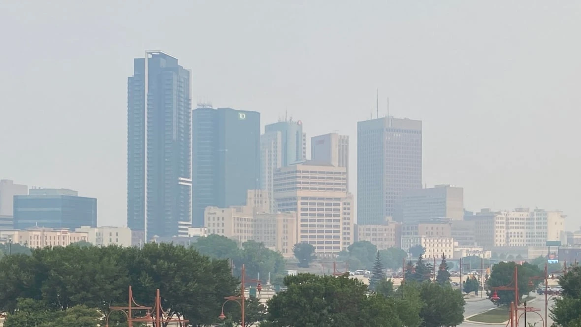 Summer 2025 blows past record as Winnipeg's smokiest on record