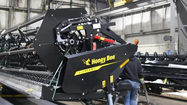 Ag manufacturer Honey Bee cuts jobs in 'factory town' Frontier, Sask.