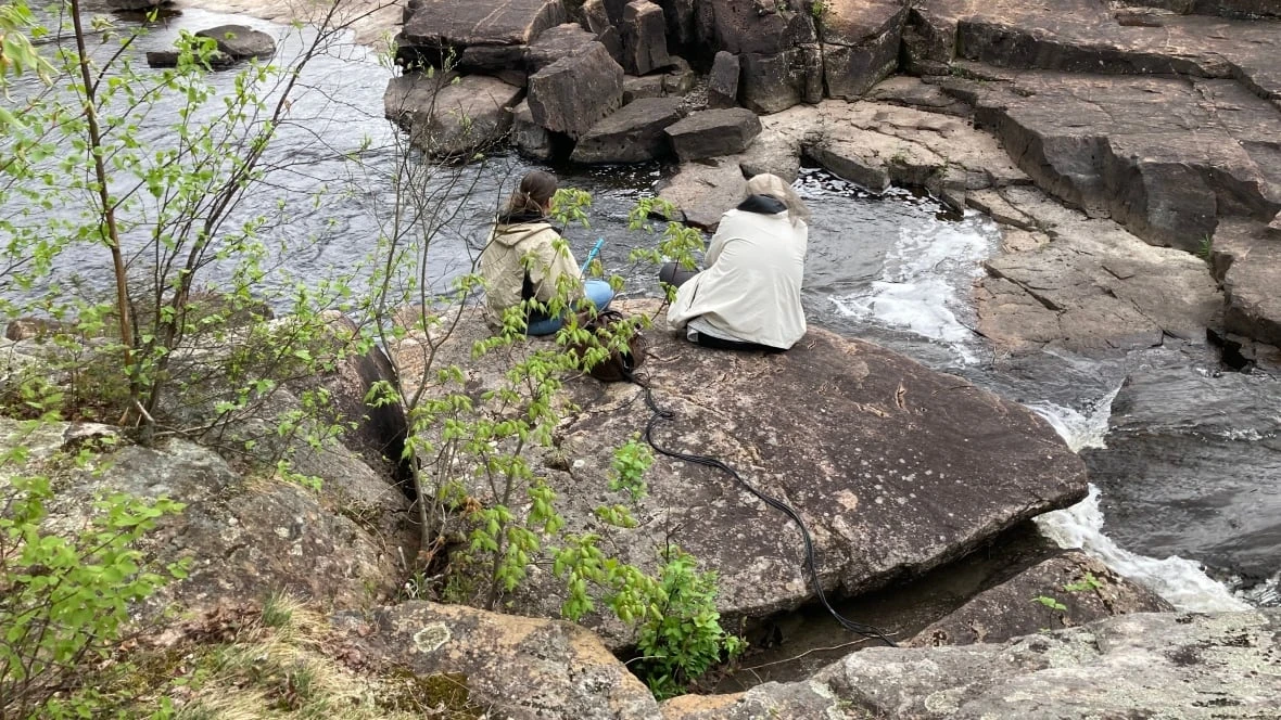 New northern Ontario art installation lets visitors call a local river or lake