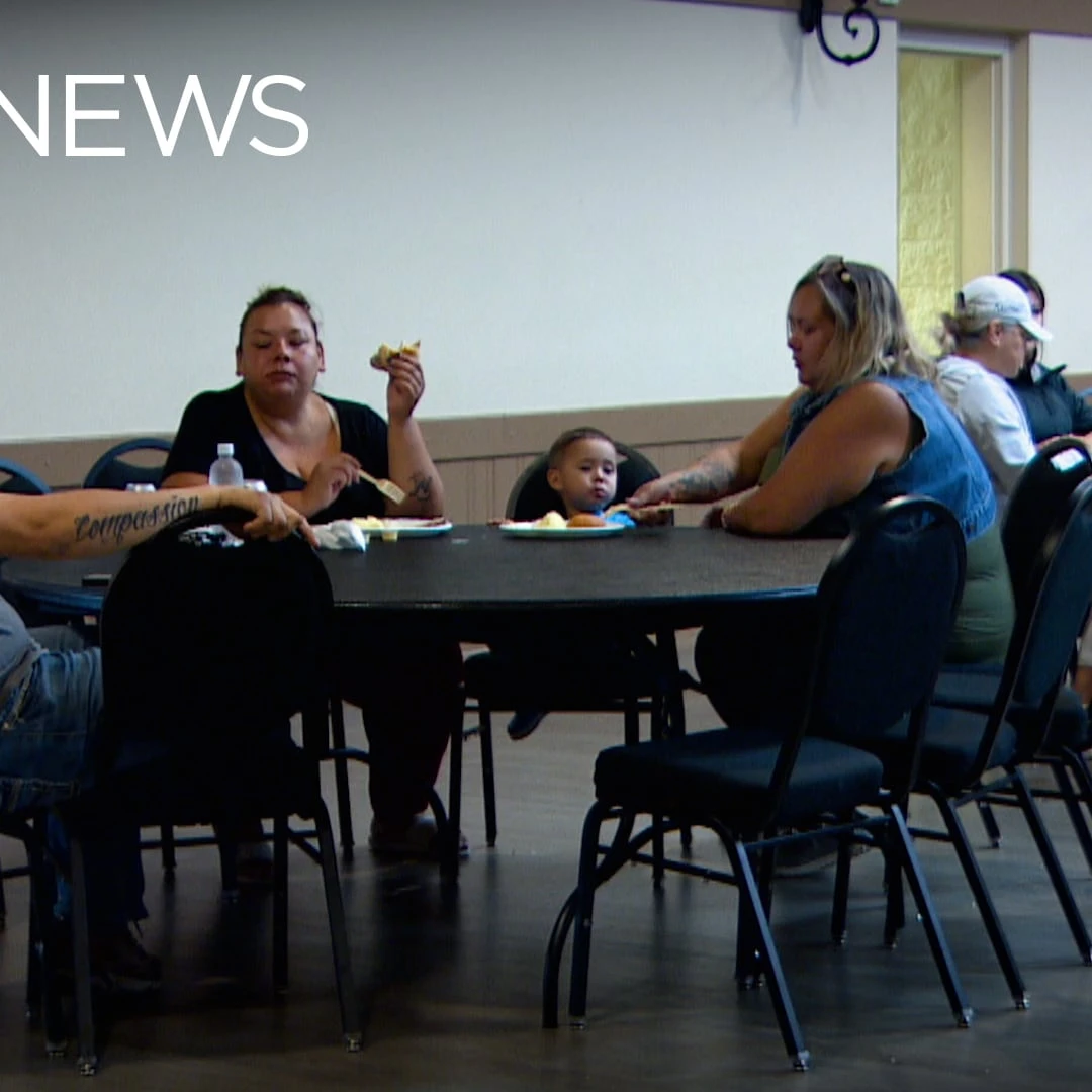 'Nowhere for us to go': Wildfire evacuees from northern Saskatchewan seek refuge in Alberta