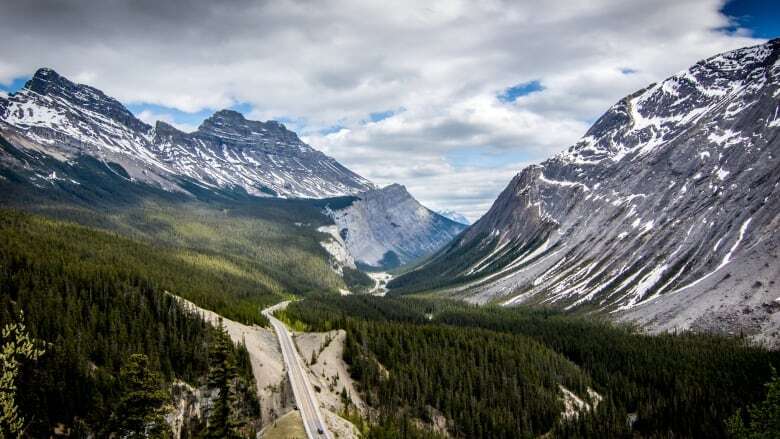 Alberta's iconic Icefields Parkway to partially re-open following wildfire closure