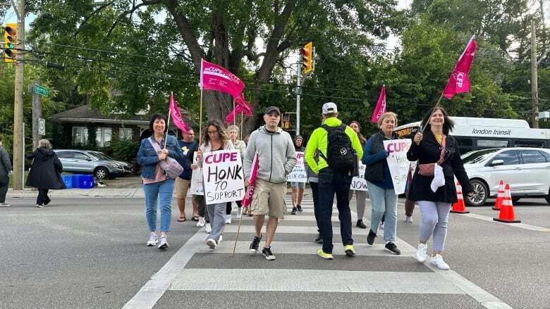 Western facilities workers ratify new agreement, bringing end to six-week strike